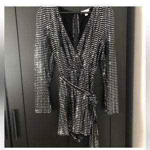 TOPSHOP BLACK + SILVER ROMPER 🖤✨🤍